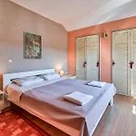 Apartament Oscar *