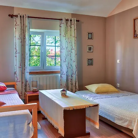 Oscar Apartment *